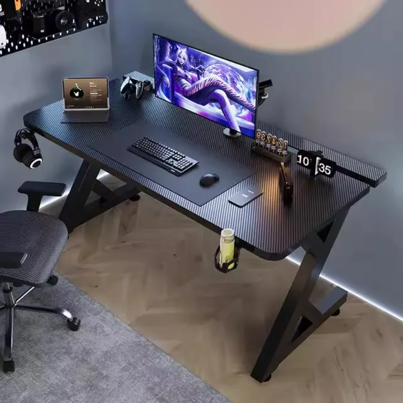 Desk Setup Black - مكاتب كمبيوتر سوداء بسيطة بتصميم إعداد