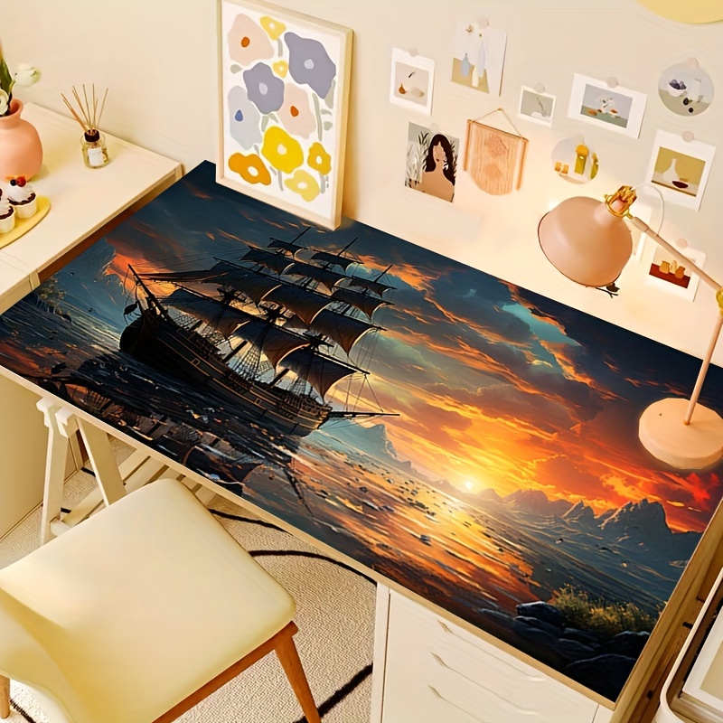 Desk Setup In Office - لوحة ماوس بتصميم قارب شراعي، وسادة
