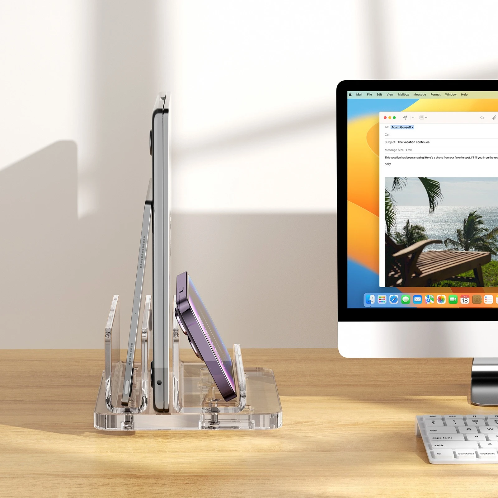 Vertical Laptop Stand - حامل عمودي لجهاز Mac Mini أكريليك
