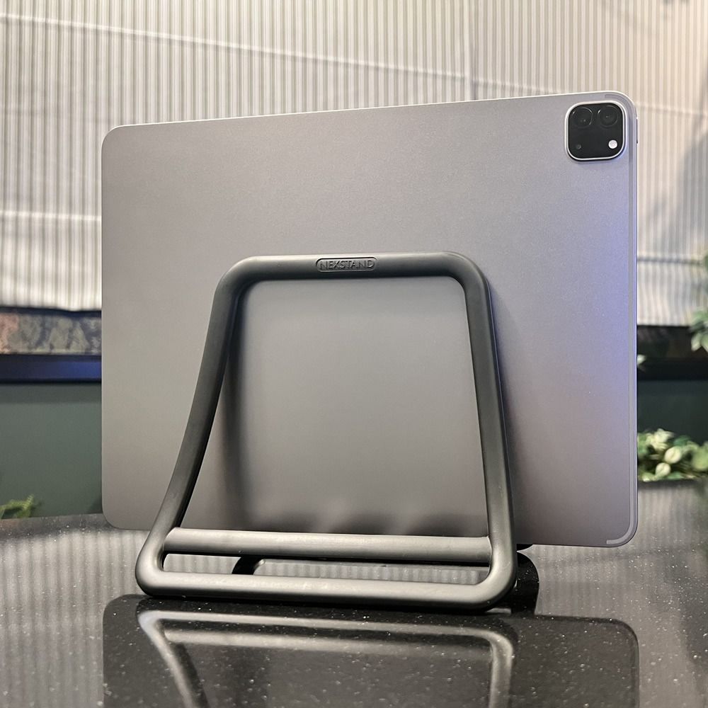 حامل لابتوب عمودي غير قابل للا - مراجعة Vertical Laptop Stand وسعره